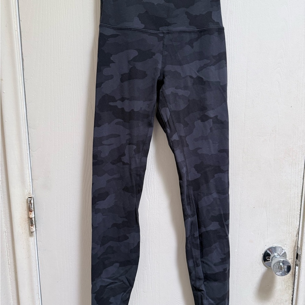 Lululemon Black Charcoal Camo High-Waist Align Leggings Size 4